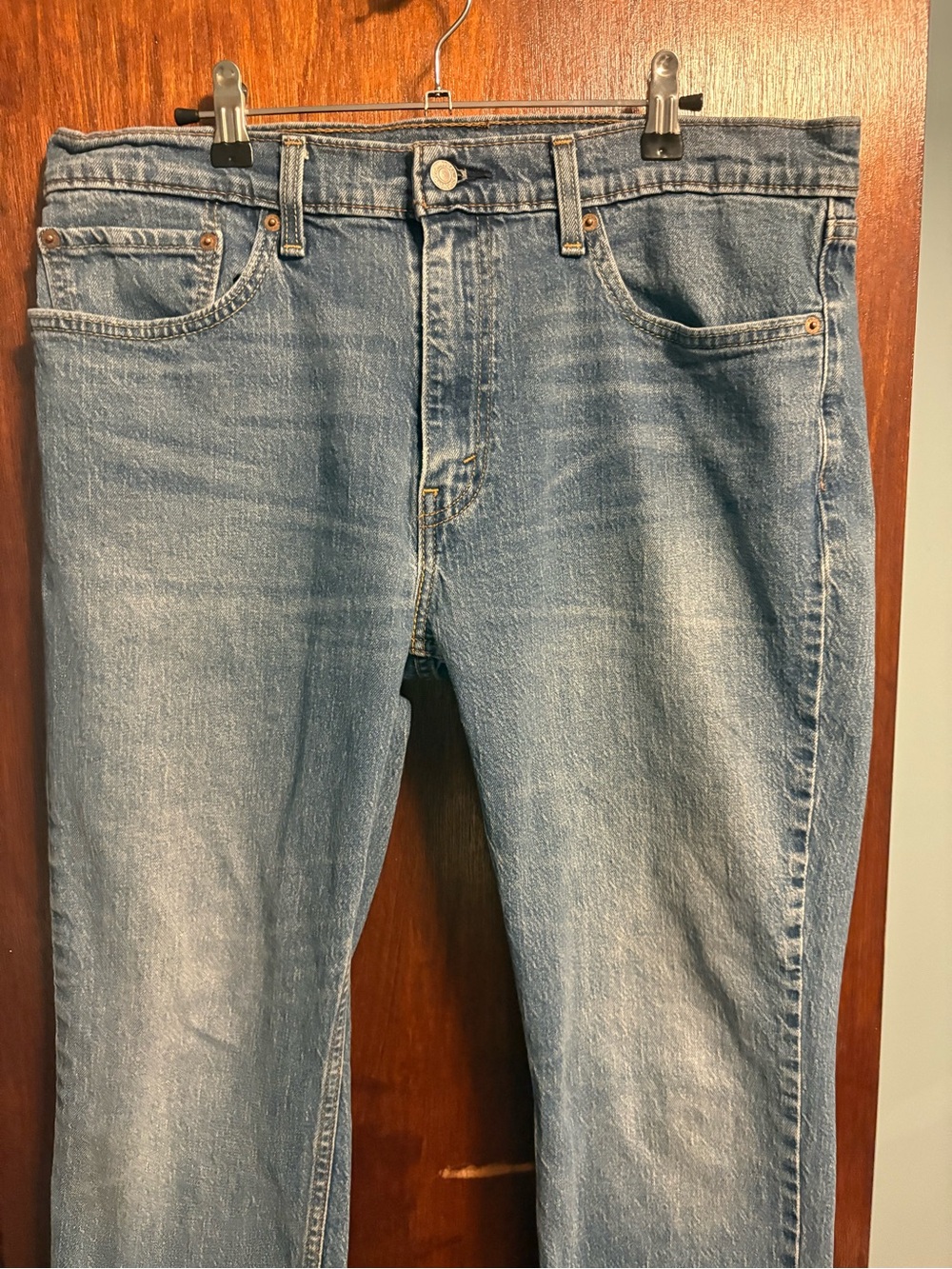 Levi’s 511 Slim Fit Men’s 36x29 Distressed Blue Jeans